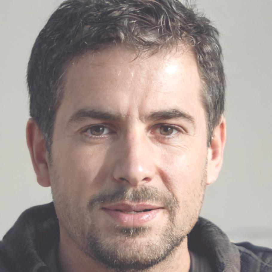 Carlos Mendoza, Director de Análisis Cuantitativo